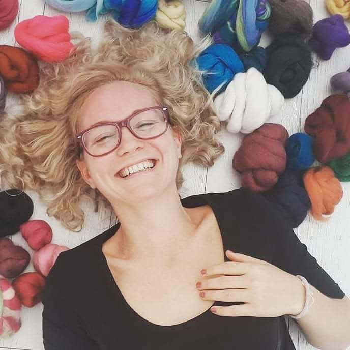tubi-shop-kezbol-kezbe-mili